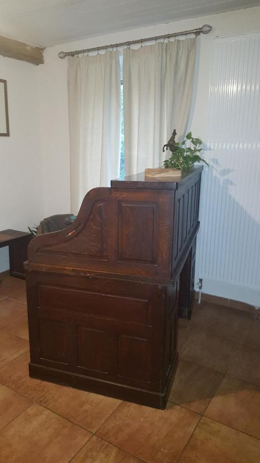 Au Petit Bonheur Bed and Breakfast Courgenay Esterno foto