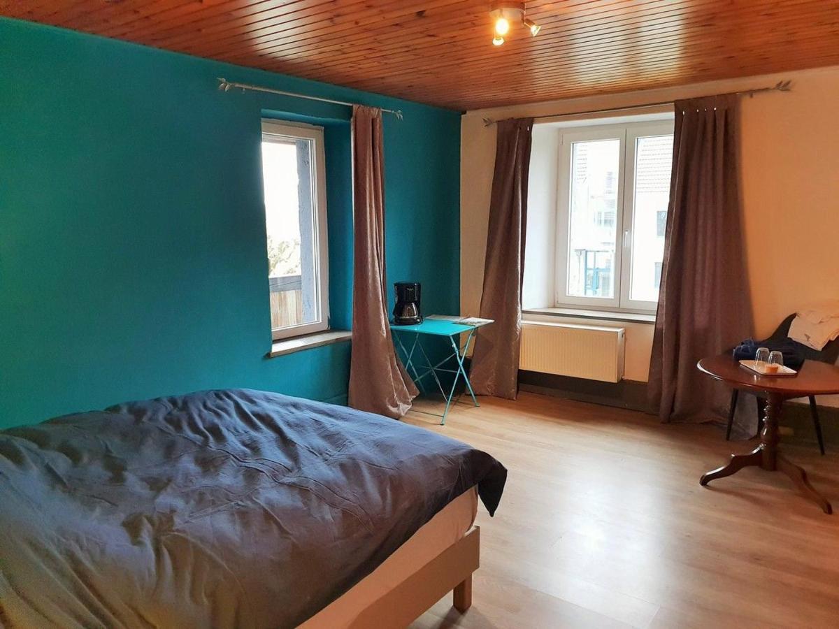 Au Petit Bonheur Bed and Breakfast Courgenay Esterno foto