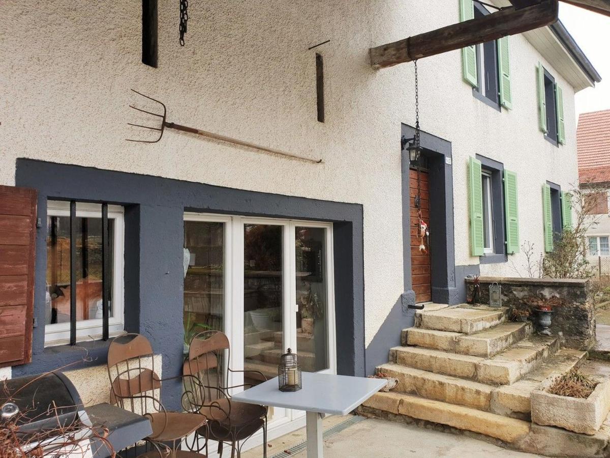 Au Petit Bonheur Bed and Breakfast Courgenay Esterno foto